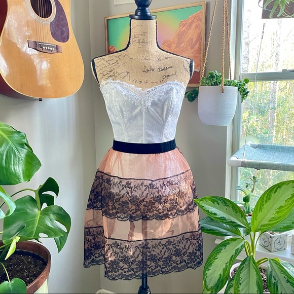 Victoria's Secret Dresses & Skirts - 🕯Vintage lace velvet tiered pinup cosplay apron 🕯